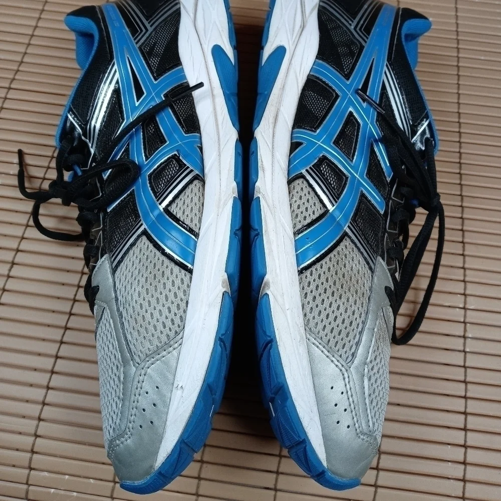 Asics t716n gel